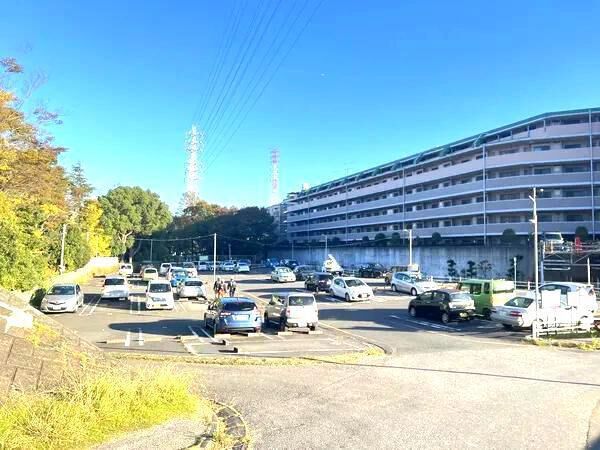 【西小中台団地】共用部分(駐車場) 【西小中台団地】共用部分(駐車場)