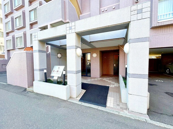 【エバメゾン宮の森】エントランス