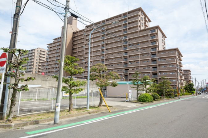 【ヒューマンアイランド岩倉】外観