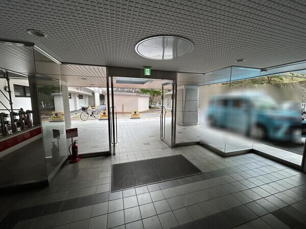 【トーカンマンション山根町】エントランス