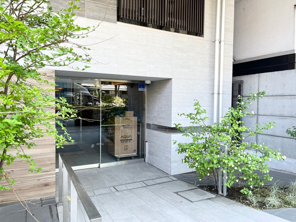 【ソルティア新横浜】エントランス