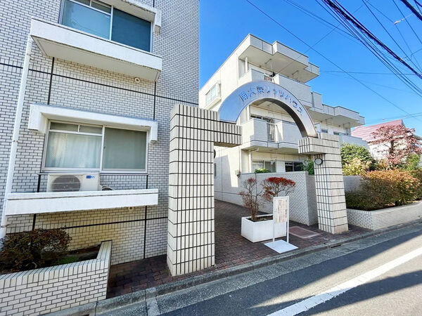 【南大泉リッツハウス】エントランス