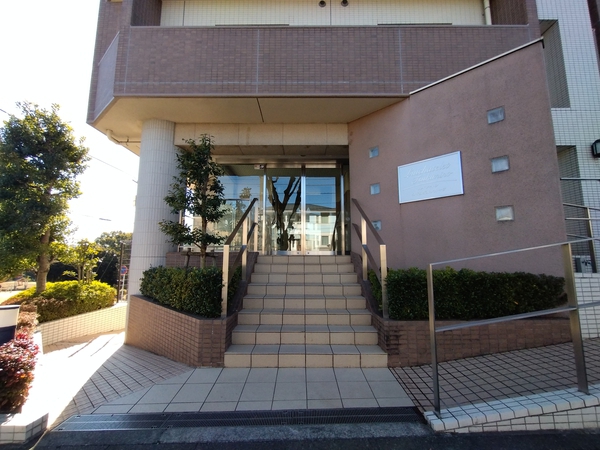 【ルイシャトレつきみ野ルナカーサ】エントランス
