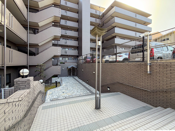 【サンマンションアトレ東向日】外観 【サンマンションアトレ東向日】外観