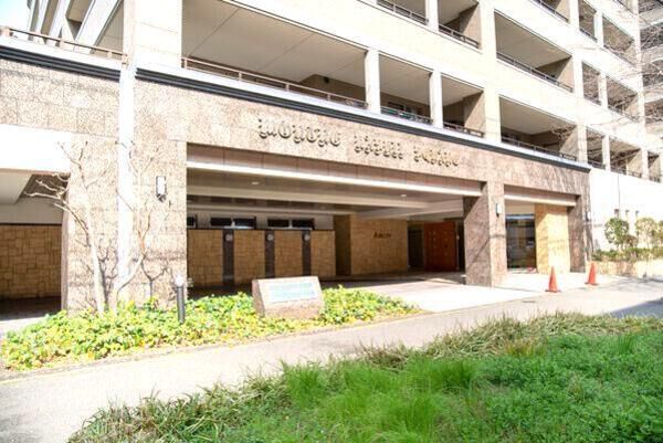 【モントーレ香椎スクエア】エントランス1 【モントーレ香椎スクエア】エントランス1