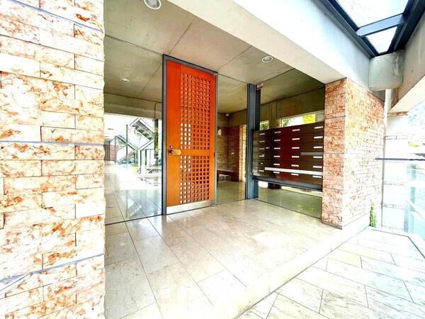 【パレ六甲篠原】エントランス1 【パレ六甲篠原】エントランス1