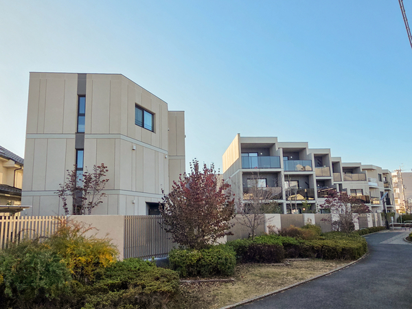 【プレミスト国立ゲートレジデンス】外観