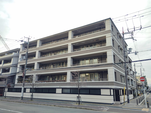 【グランブルー二条城北】外観