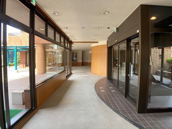 【ツインタワー広瀬川春圃】エントランス