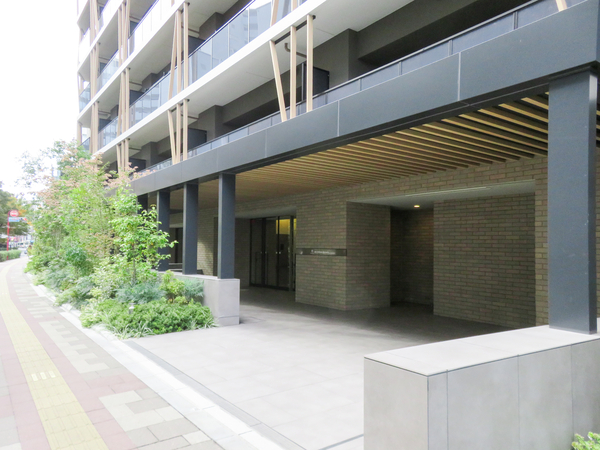 【ザ・パークハウスひばりが丘】エントランス