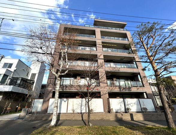 【宮の森パークハウス】外観