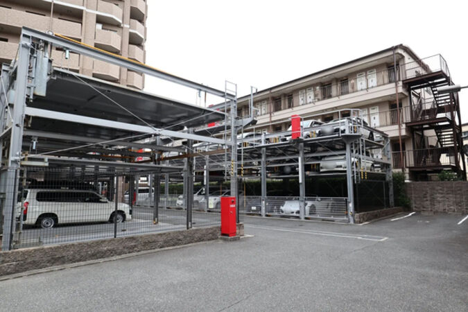 【クレアガーデン守口ラヴィス】駐車場