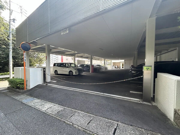 【プラウド日進パークフロント】駐車場 【プラウド日進パークフロント】駐車場