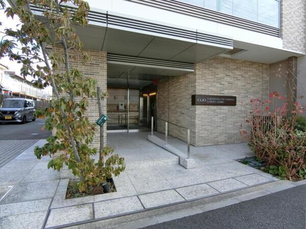 【クリオ横濱綱島ガーデンマークス】エントランス