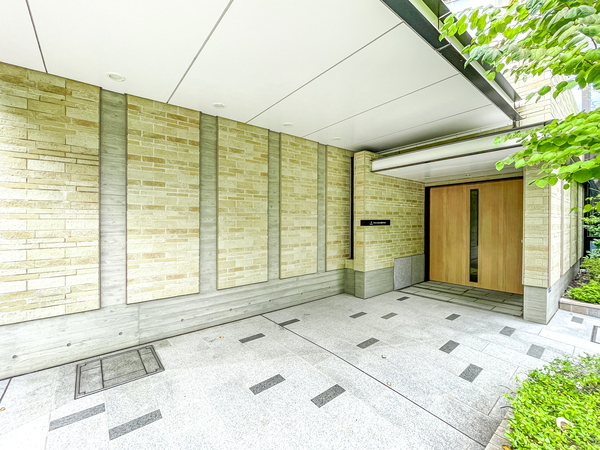 【ザ・パークハウス東雪谷フロント】エントランス