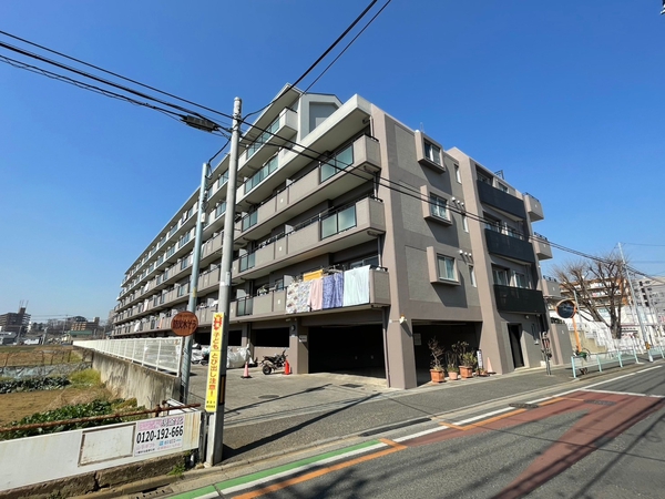 【アーベイン朝霞リーデンス】外観