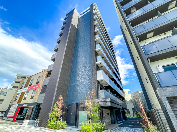 【プレサンス横浜鶴見市場シュネル】外観