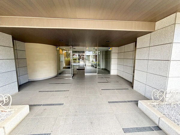 【東京アクアージュ】エントランス