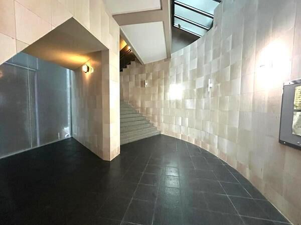 【プリオーレ御影山の手】エントランス