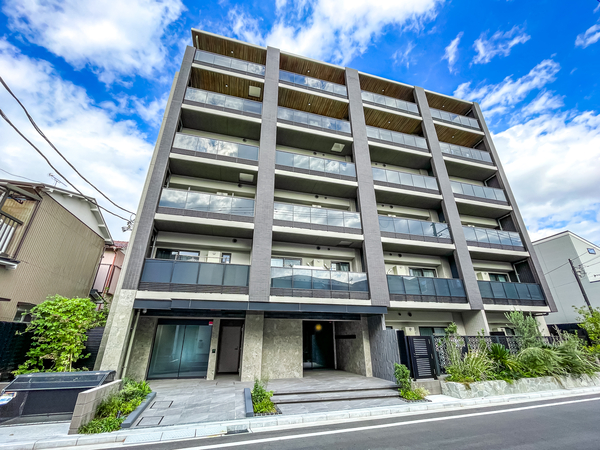 【グラサージュ横濱鶴見リトリート】外観