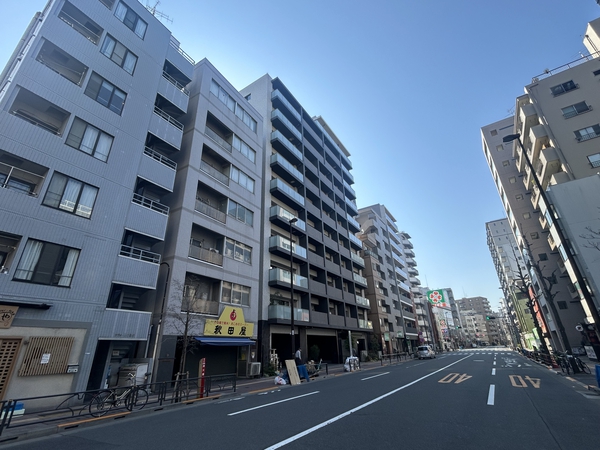 【イニシア日暮里アベニュー】外観