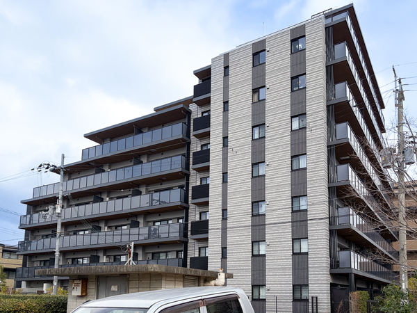 【リビオ高槻ガーデン】外観