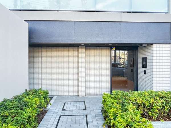 【ファインレジデンス武蔵新城】エントランス