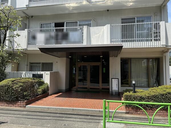 【二子玉川ロイヤルマンション】エントランス 【二子玉川ロイヤルマンション】エントランス