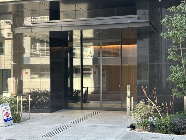 【ルフォンザ・タワー大塚】エントランス