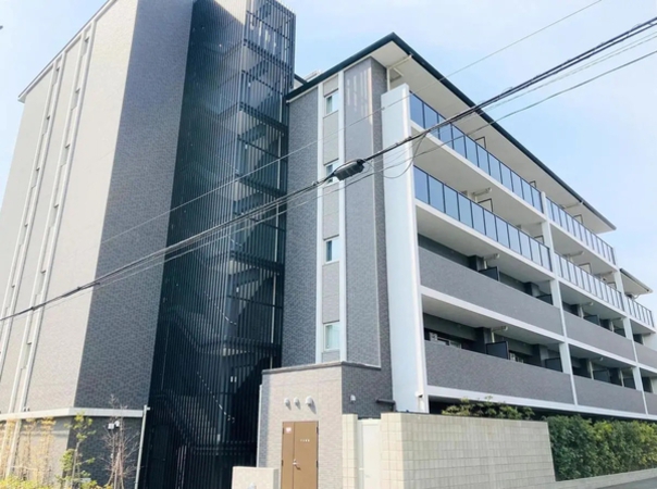 【プレサンスロジェ京都西大路五条】外観