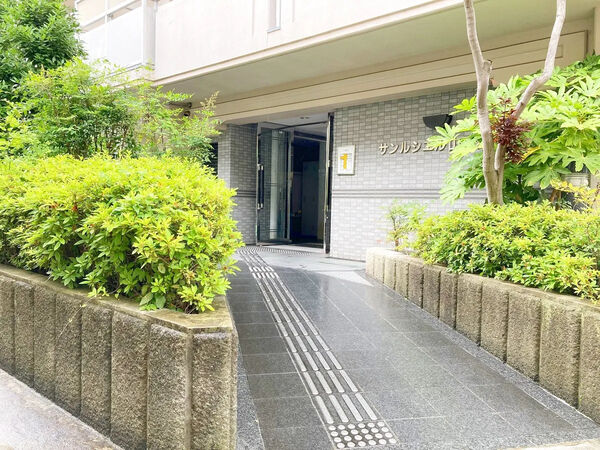 【サンルシエル山科森野町】エントランス