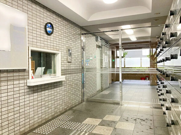 【サンルシエル山科森野町】エントランス