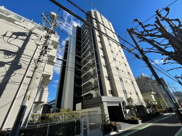 【プレシス本川越ルミナス】外観