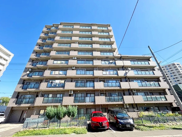 【ファミール豊平公園ステーションガーデン】外観