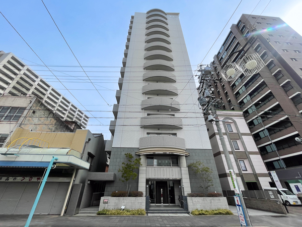 【モアグレース本町Ⅲ】外観