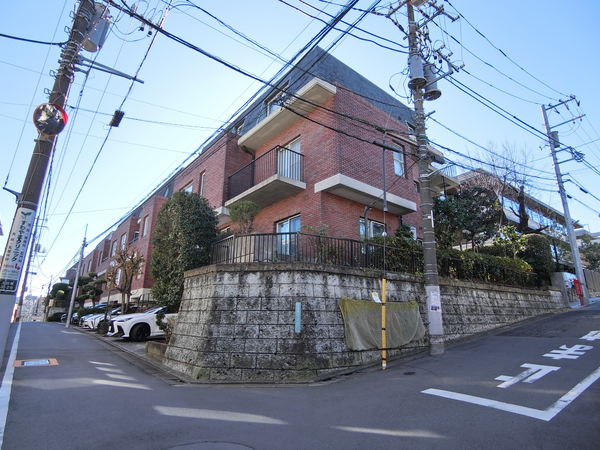 【コート諏訪山A棟】外観