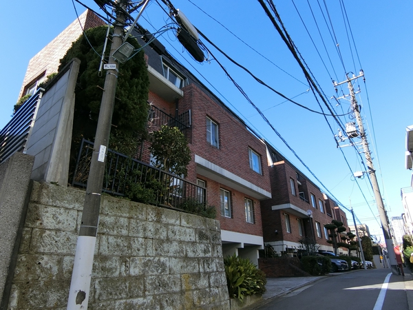 【コート諏訪山A棟】外観