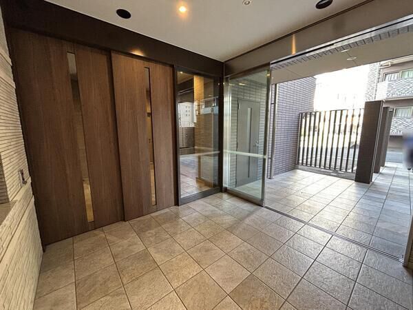 【コンツェルトパーク段原伍番館】エントランス
