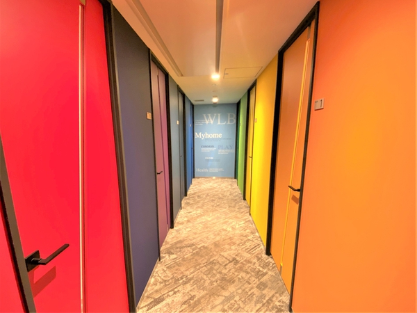 無料Wi-Fiも利用できるスタディブース 無料Wi-Fiも利用できるスタディブース