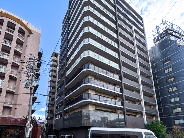 【プレサンスグラン茨木駅前】外観 【プレサンスグラン茨木駅前】外観