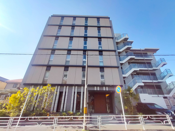 【ブリシア横浜大口】外観