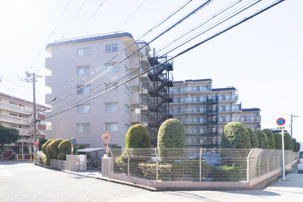 【日商岩井第2緑地公園マンション】外観