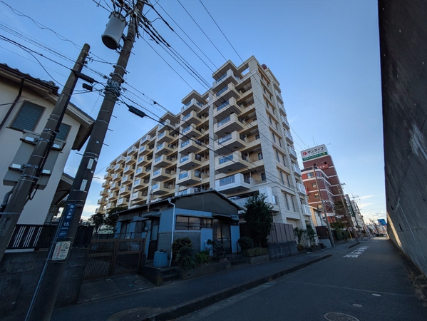 【グランシティユーロレジデンス平塚】外観