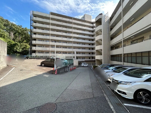 【ジークレフ御影台】共用部分(駐車場) 【ジークレフ御影台】共用部分(駐車場)