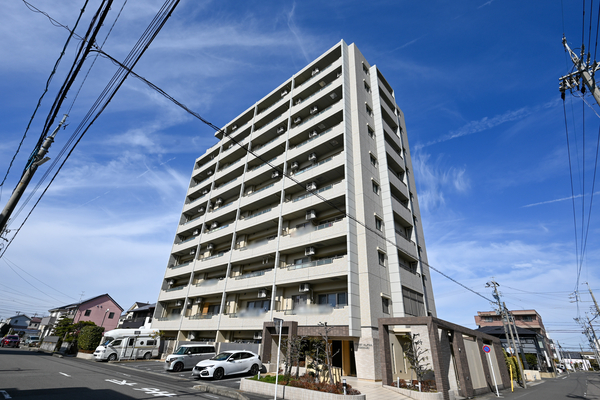 【フレストアルファ西春】外観