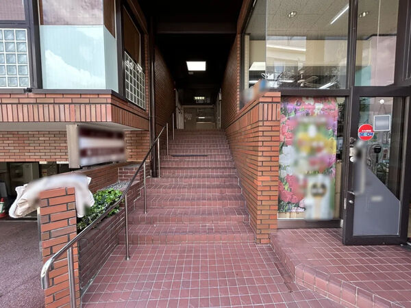 【夙川羽衣町パークハイム】エントランス 【夙川羽衣町パークハイム】エントランス