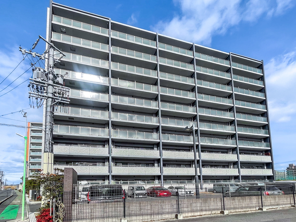 【ファミリアーレ上小田井ファースト】外観