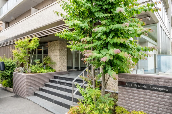 【デュオヒルズ仙台広瀬川】エントランス1 【デュオヒルズ仙台広瀬川】エントランス1