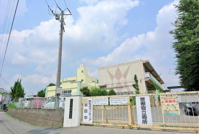 指扇小学校　約710ｍ
