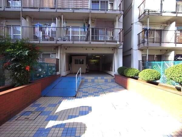 【カーサ第2宇喜田】エントランス 【カーサ第2宇喜田】エントランス